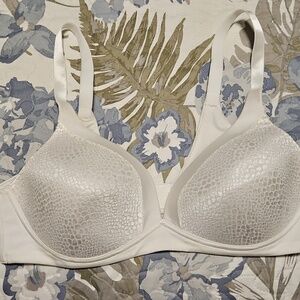 Warner's W4013 Blissful Benefits Back-Smoothing Wire-Free Lift Bra